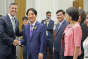 El presidente taiwanés cancela su gira por América Latina en medio del avance chino en Paraguay