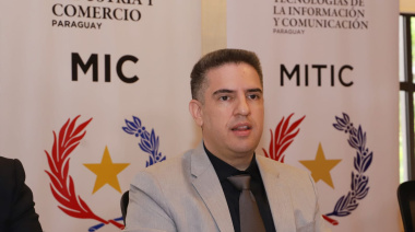 Gustavo Villate Ministro de Mitic; insta a aprobar ley de protección de datos personales antes de regular la IA