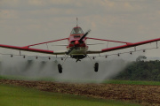 Plantean una ley para sancionar fumigaciones con agrotóxicos