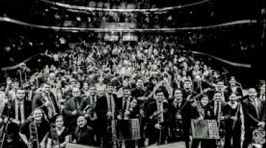 Entre polcas y guaranias: Tributo al idioma guaraní en el Municipal
