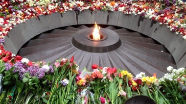 Del genocidio armenio a los genocidios de hoy