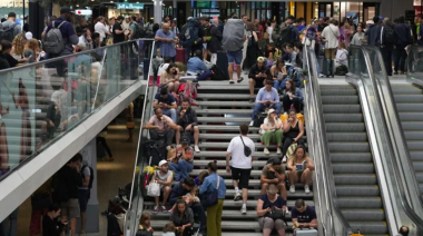 Tensión en Francia: trenes cancelados, denuncias de sabotaje y aeropuertos cerrados antes de la ceremonia de apertura olímpica