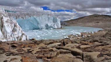 El hielo de Groenlandia alcanza la temperatura más elevada en mil años