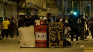 Perú en su laberinto: crisis institucional, represión y aislamiento internacional