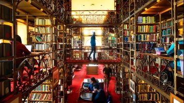 Las bibliotecas físicas sobrevivirán a Internet y a los algoritmos.