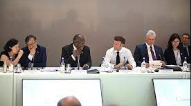 Líderes piden “transformación” de las finanzas mundiales en cumbre sobre el clima