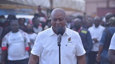 John Dramani Mahama toma posesión como nuevo presidente de Ghana