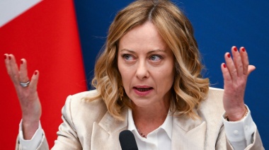 Italia: Giorgia Meloni se mete con los contenidos en educación