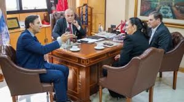 Ministra Centurión y senadores oficialistas ultiman plan de reforma del transporte público