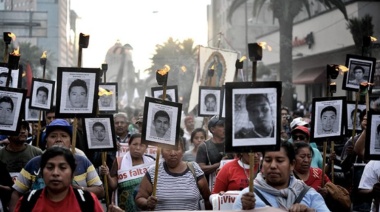 El Gobierno mexicano presentó un informe con tres hipótesis sobre la desaparición de los 43 estudiantes