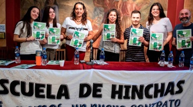 Hinchas de clubes deportivos firman un nuevo contrato por un fútbol sin violencia