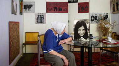 “Un abrazo infinito”, la muestra fotográfica sobre Madres, Abuelas y sus luchas por la memoria
