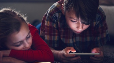 Australia promueve una ley para prohibir el acceso a las redes sociales a los menores de 16 años