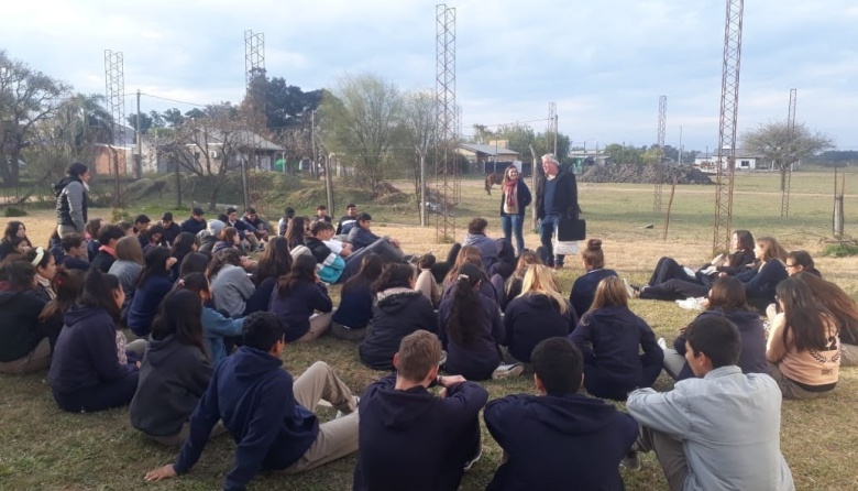 Cómo logró la comunidad de Los Charrúas salvar a sus jóvenes del suicidio