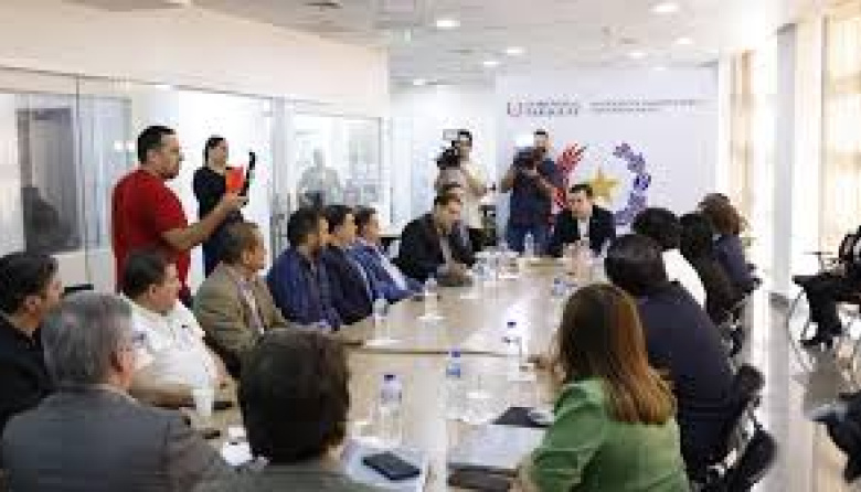 Cuarto intermedio en tripartita para evitar paro del transporte público
