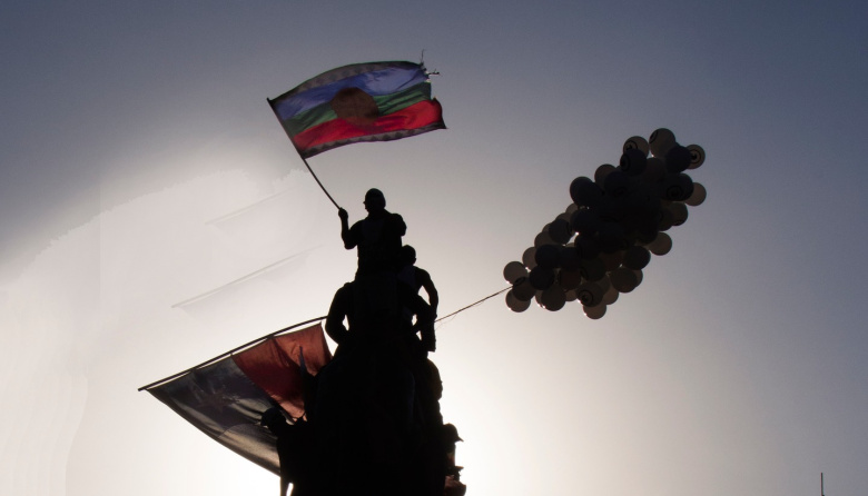 Entre Bastillas y Estallidos: del ocaso neoliberal al horizonte multipolar