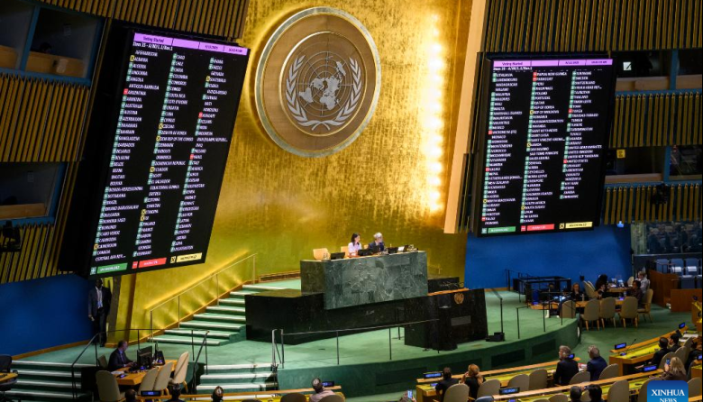 Asamblea General de ONU adopta proyecto de resolución favorable a solución de dos Estados