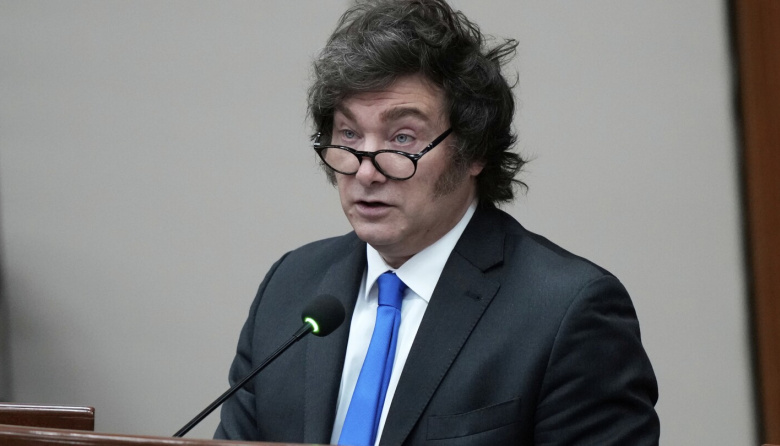Milei habló en el Congreso y la oposición lo acusó de "despreciar a los paraguayos migrantes"