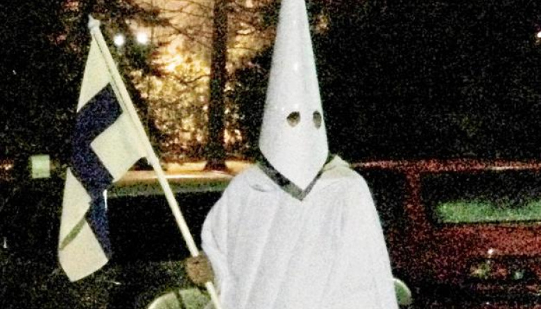 Para Trump, la solidaridad blanca es la única forma para sobrevivir