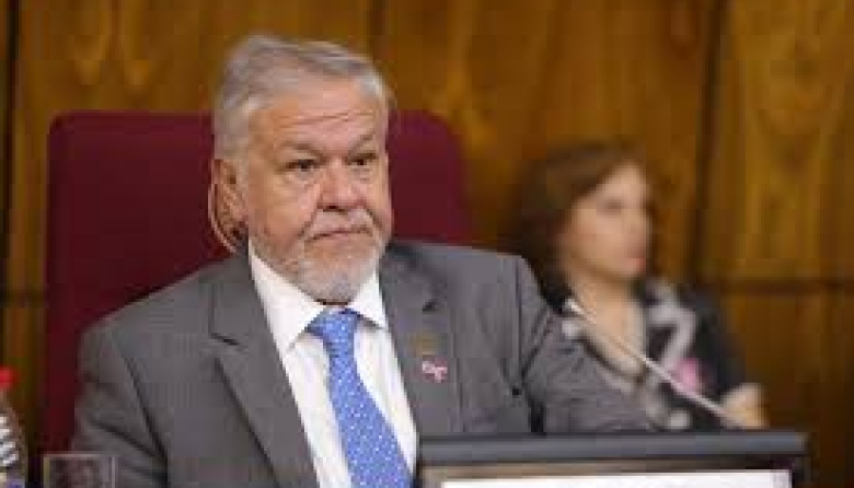 Ahora Brítez culpa a una "mafia" interna por la falta de medicamentos e insiste en reformar la carta orgánica