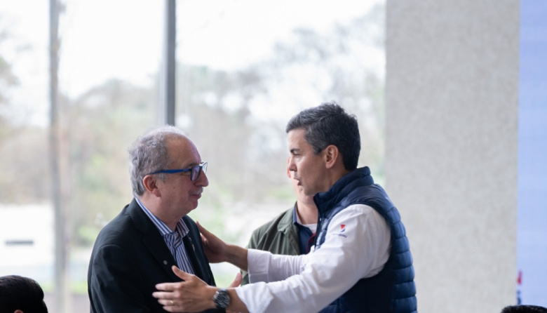 Santiago Peña quiere reactivar una represa con Argentina que los misioneros rechazaron hace 30 años