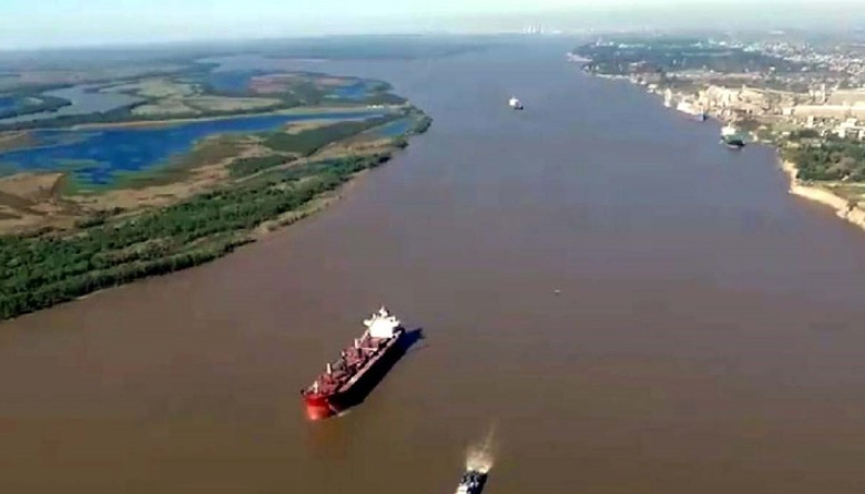 Paraguay advierte que si la privatización de la hidrovía encarece el peaje habrá conflicto con Argentina