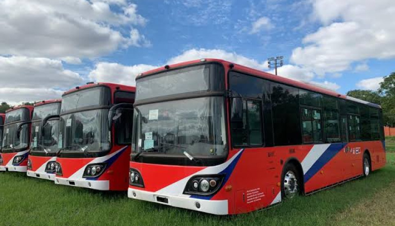 Se incorporan nuevos autobuses eléctricos que operarán en el área metropolitana