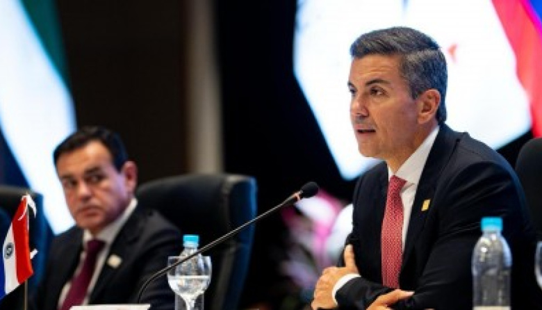 Pese a los buenos números de la macro, el 89% de los paraguayos no puede ahorrar y crece el uso de las tarjetas