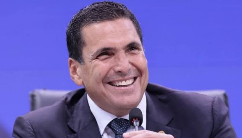 Harrison sale a bancar a Infantino en plena crisis por el intento de privatizar el Mundial