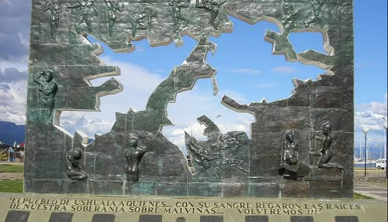 Argentina: La causa Malvinas, ¿manotón de ahogado de Milei?