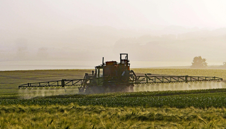 La reforma ómnibus UE sobre pesticidas: un ataque frontal al medio ambiente, la salud y la sociedad