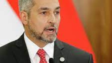 Mario Abdo crea equipo para traspaso de poder a Santiago Peña