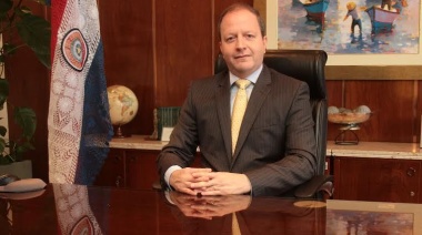 Santiago Peña confirma a Carlos Fernández Valdovinos como futuro ministro de Hacienda