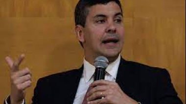 Santiago Peña apunta a nuevas hidroeléctricas y a impulsar la energía solar en Paraguay