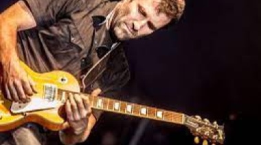 Guitarrista de La Vela Puerca habla del cariño a Paraguay