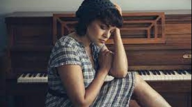 Una década después, Norah Jones revisa su disco de ruptura sentimental