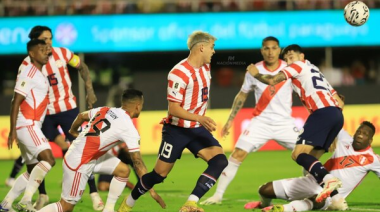 Paraguay empata con Perú en el estreno