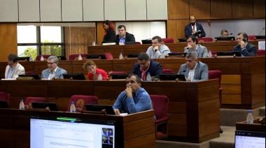 Médicos y maestros dolidos e indignados con aumento para legisladores