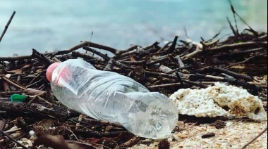 Los países de bajos ingresos afrontan un costo del plástico 10 veces superior al de los países con mayores ingresos