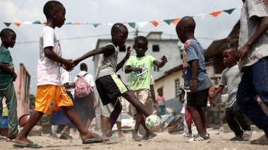 La Copa Africana de los migrantes, en medio de una caldera política