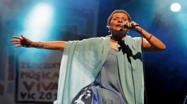 Hospitalizan a cantante peruana Susana Baca por estado delicado