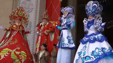 Pekín celebra a lo grande la fiesta tradicional rusa Máslenitsa
