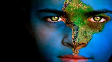 América Latina de cara al siglo XXI: entre la desesperanza y la descolonización consciente y organizada