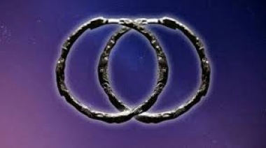 Descubrieron en Polonia un brazalete de 2.700 años de antigüedad hecho con hierro de un meteorito