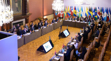 Colombia convoca a reunión urgente de la CELAC ante el despliegue militar de EEUU en el Caribe