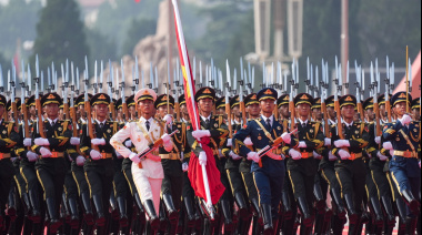 China marca el paso y mira de reojo a Trump