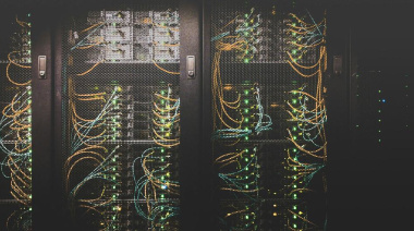 América Latina acelera en inteligencia artificial más de lo esperado, pero enfrenta deficiencias críticas