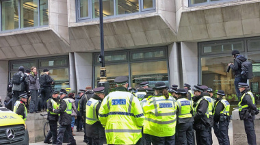 Son 2000 personas detenidas por denunciar complicidad del gobierno británico con genocidio en Palestina