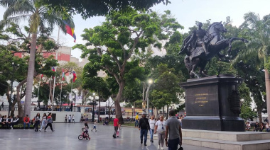 Expertos en derechos humanos alarmados por la creciente presión de Estados Unidos sobre Venezuela