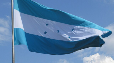 Cabeza a cabeza entre candidatos de la oligarquía: Partido Libre denuncia fraude